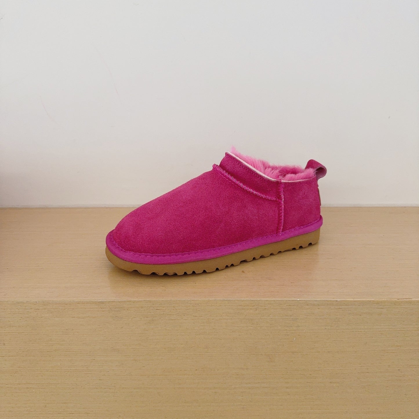 Women's new winter slope short snow boots have a shoe box