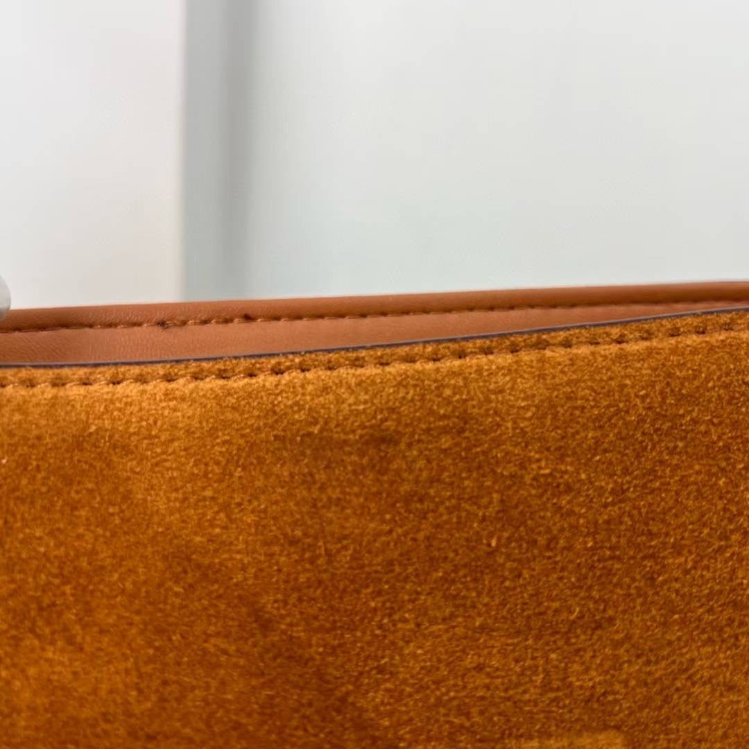 Women's New Joker Matte Leather Metal Lock Flip Design Shoulder Slung Handbag.