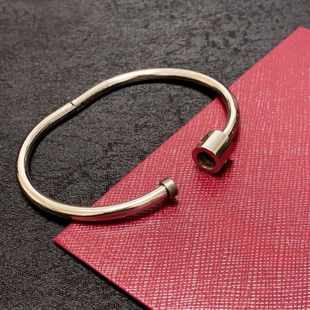 Women's new Joker Narrow Twist Screw Bracelet