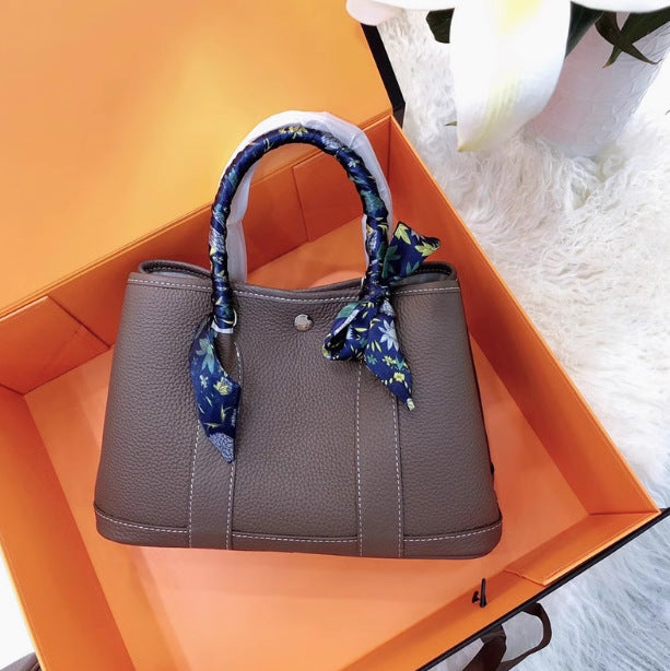 Women's New Leather Lychee Handbag Large Capacity Silk Scarf Shoulder Slung Commuter Handbag