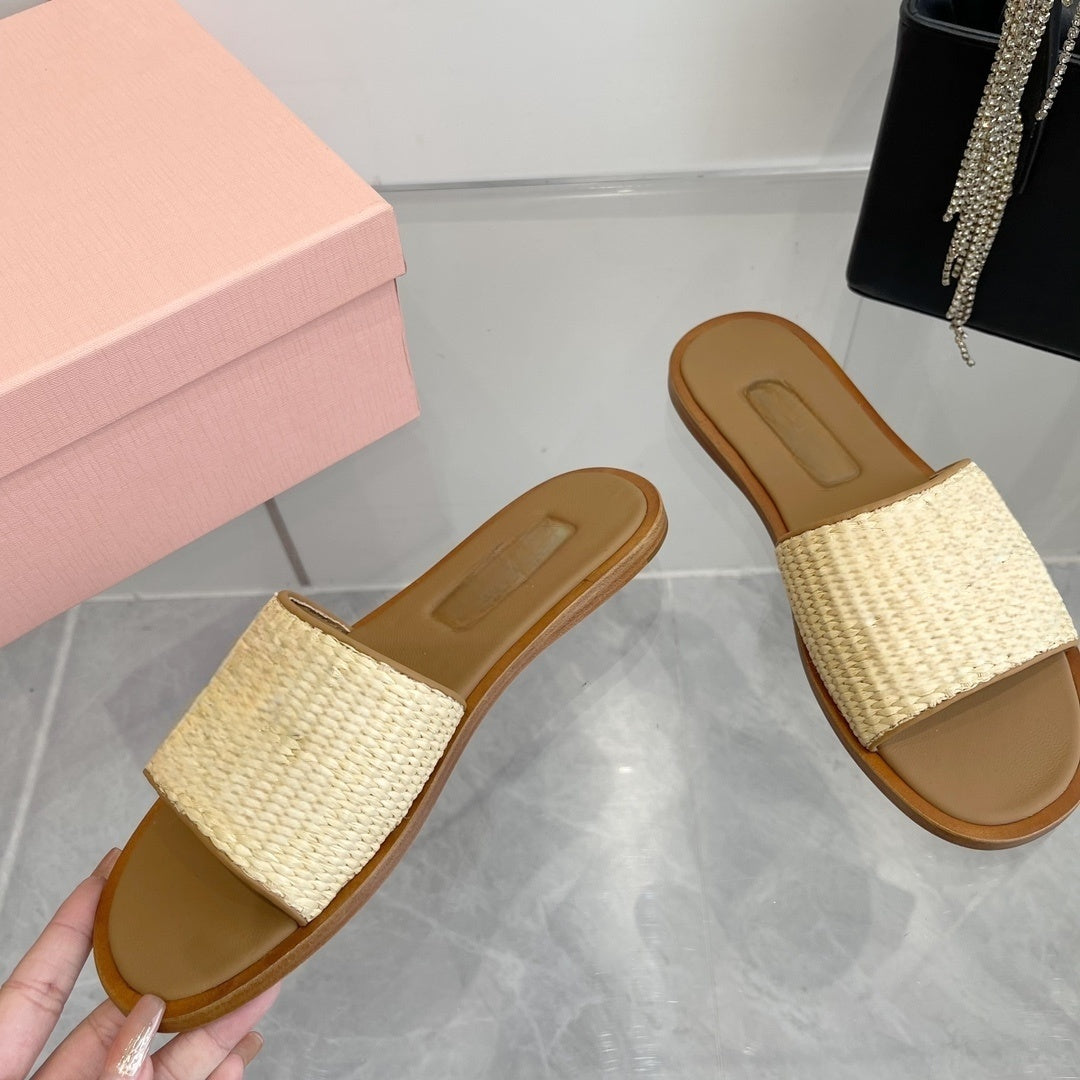 Women's New Casual Joker Holiday Style Letter Woven Flat-bottomed Thin-bottomed Beach Slippers