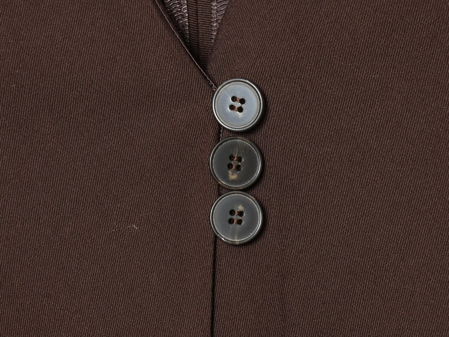 Women's lace decoration V-neck asymmetrical top