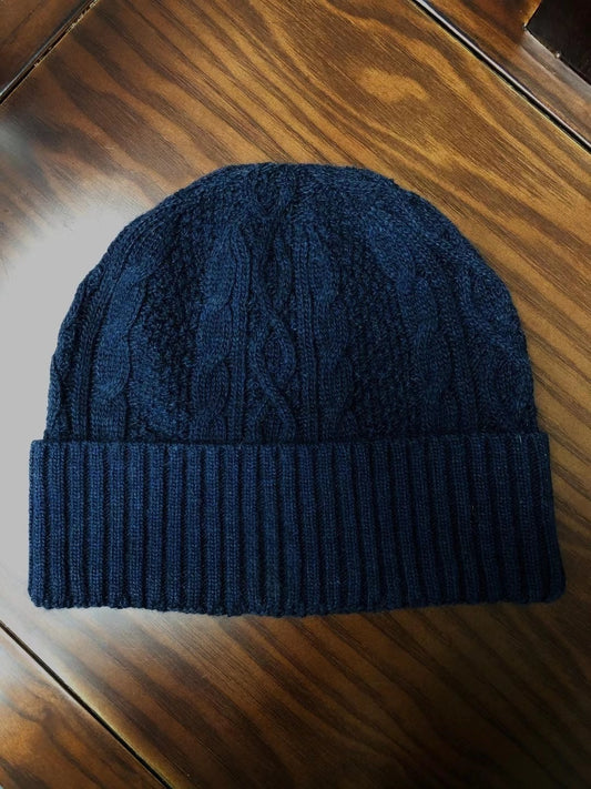Men and women with the new casual Joker warm knitted hat