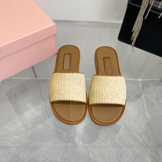 Women's New Casual Joker Holiday Style Letter Woven Flat-bottomed Thin-bottomed Beach Slippers