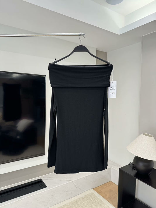 Women's new fashion strapless pleated long sleeved off shoulder top