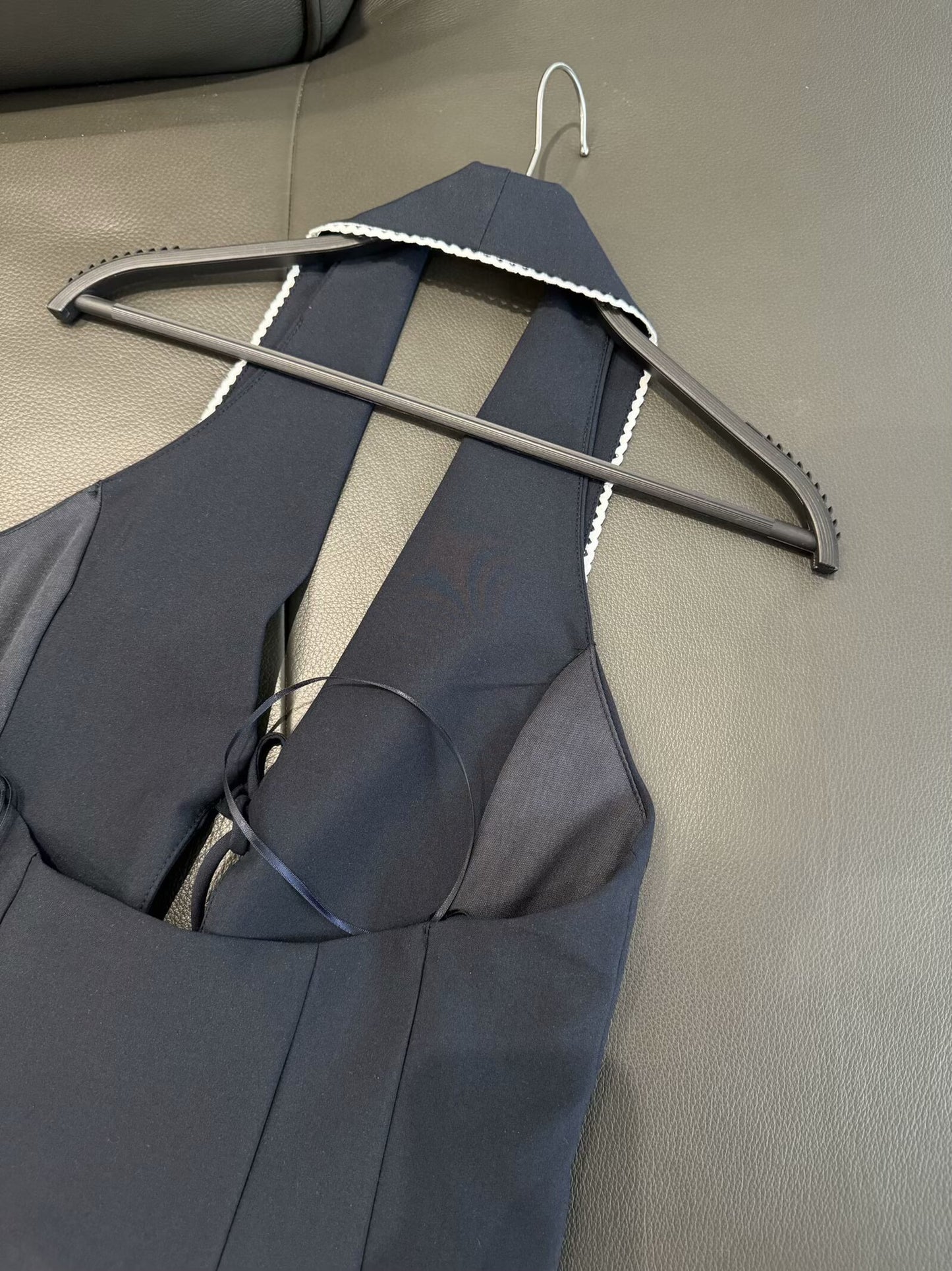 Women's 2025 New Fashion Bow Splicing Hanging Collar Top