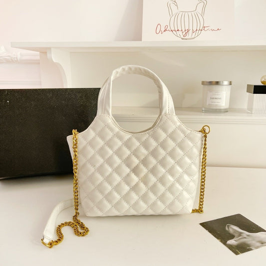 Women's New Temperament Joker Metal Chain Rhombic Cross-body