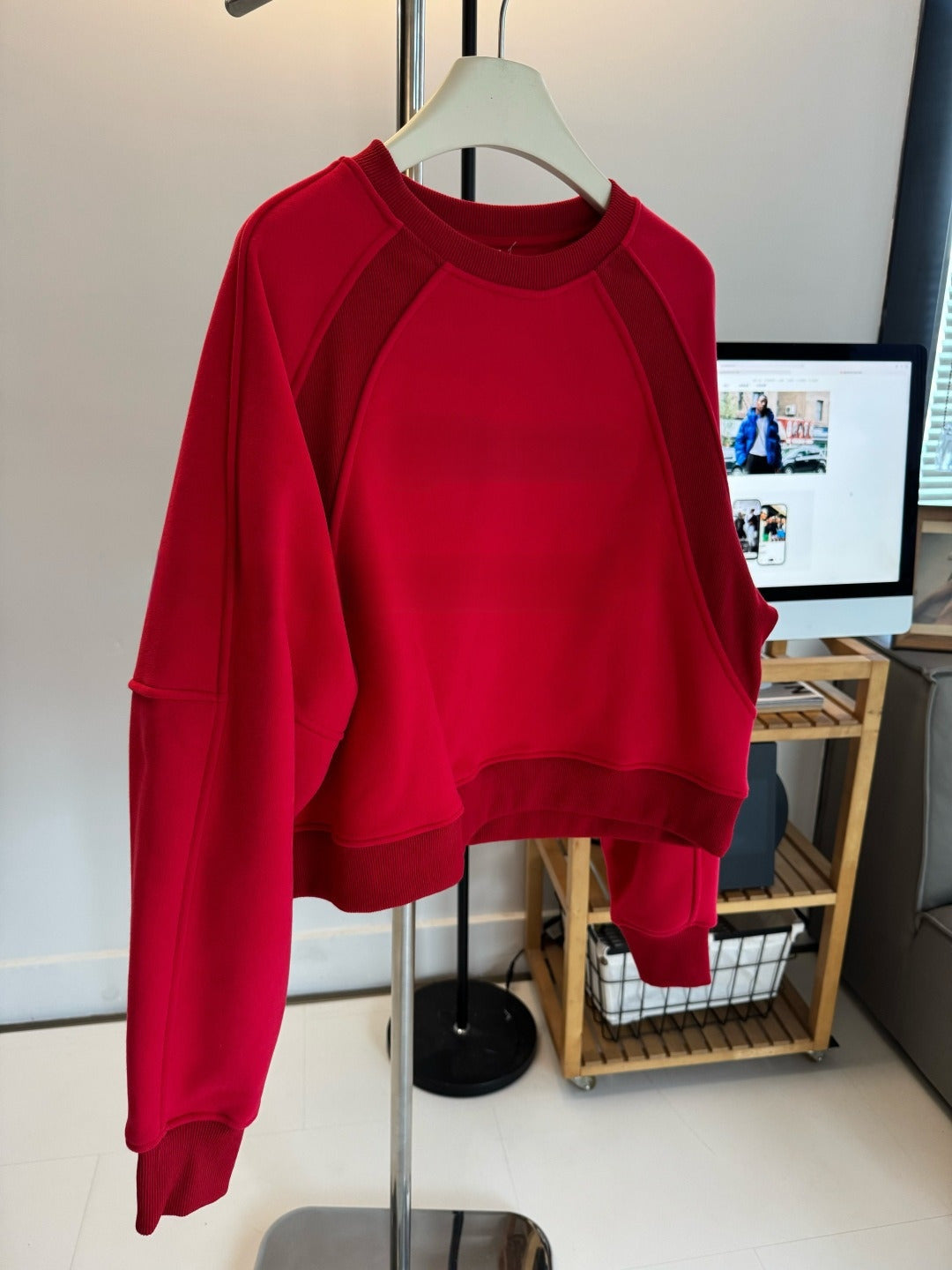 LU Women's round neck wide short sweater