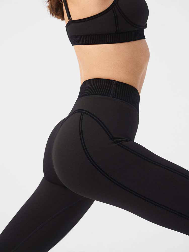 Women's Yoga Suit Training Suit Skin-friendly Fabric Pilates Two-piece Sports Suit